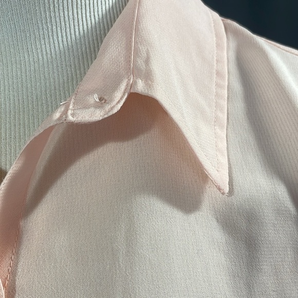 Attention Pink Sleeveless Button Down Shirt Notched Collar light chiffon fabric - Picture 5 of 5